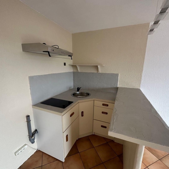  Annonces TOURNON : Appartement | LA ROCHE-DE-GLUN (26600) | 34 m2 | 450 € 