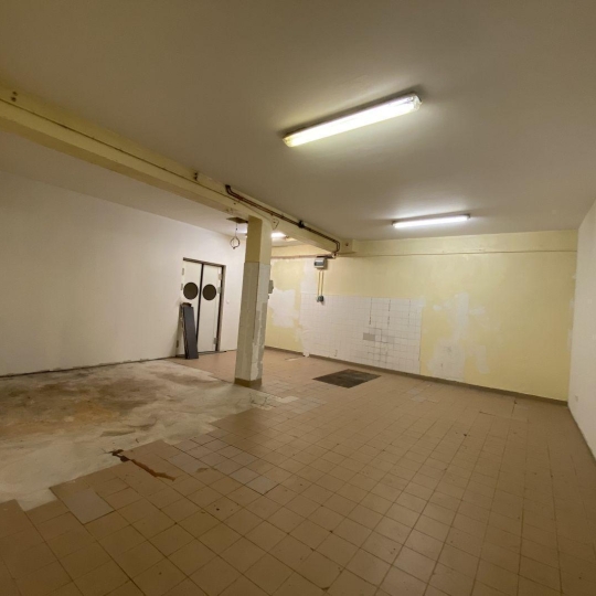  Annonces TOURNON : Local / Bureau | PONT-DE-L'ISERE (26600) | 140 m2 | 725 € 