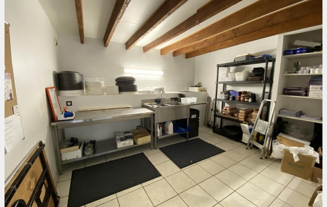 Annonces TOURNON : Local / Bureau | SAINT-PERAY (07130) | 271 m2 | 1 600 € 