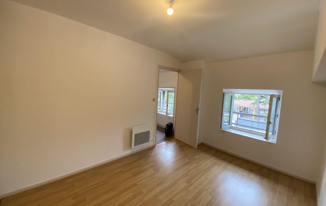 Annonces TOURNON : Appartement | SAINT-VALLIER (26240) | 48 m2 | 399 € 